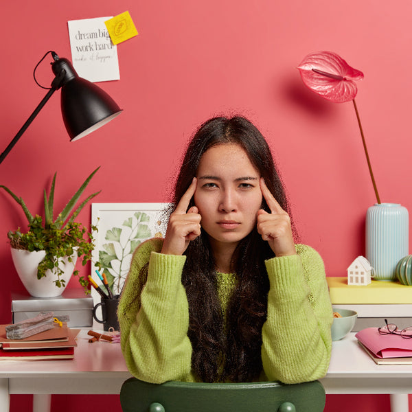 Resolusi: No More Queen Overthinking Everything!