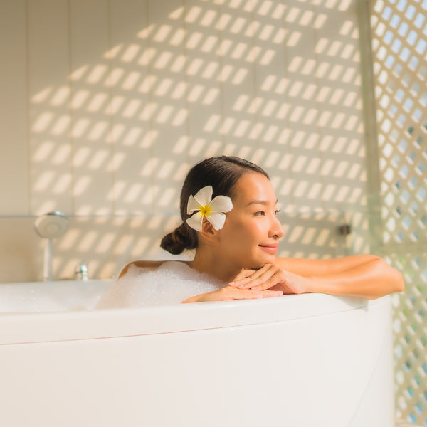 Mindful Bathing: Cara Menerapkan Mindfulness di Sela Kesibukan